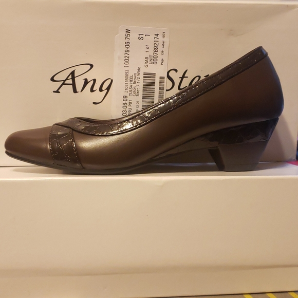 Angel Steps - Picture 1 of 5